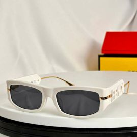 Picture of Fendi Sunglasses _SKUfw57302953fw